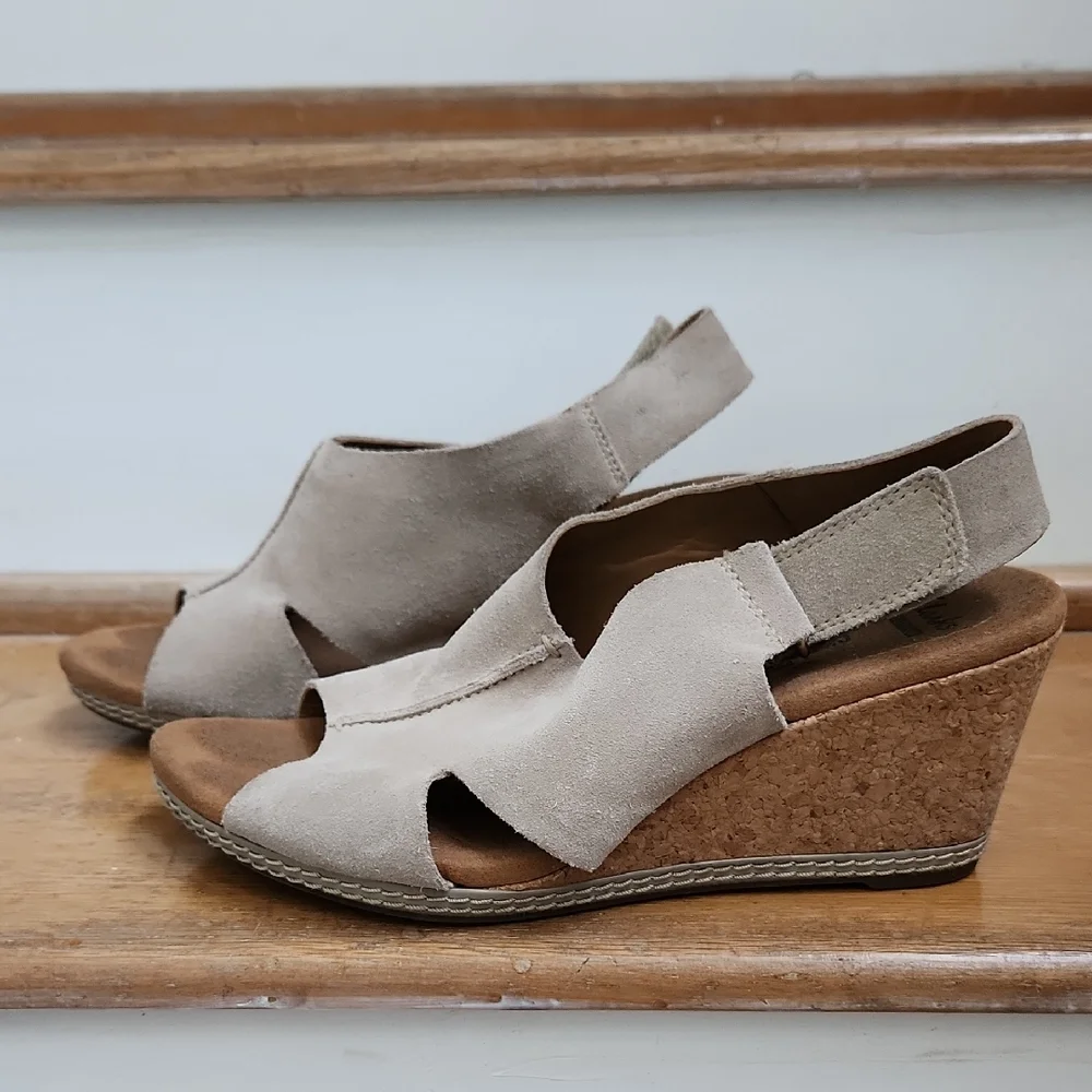 Clarks Helio Float Wedge Cream Suede Slingback Sandals